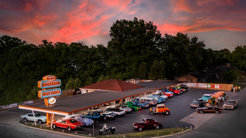 Gene's Root Beer and Hot Dogs – Anderson, Indiana