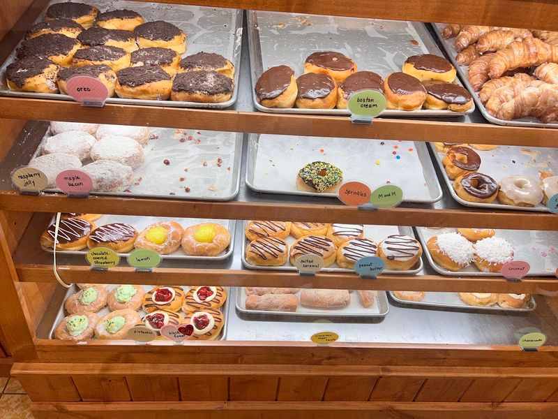 The Donut Shop That Earns Every Bit of Hype