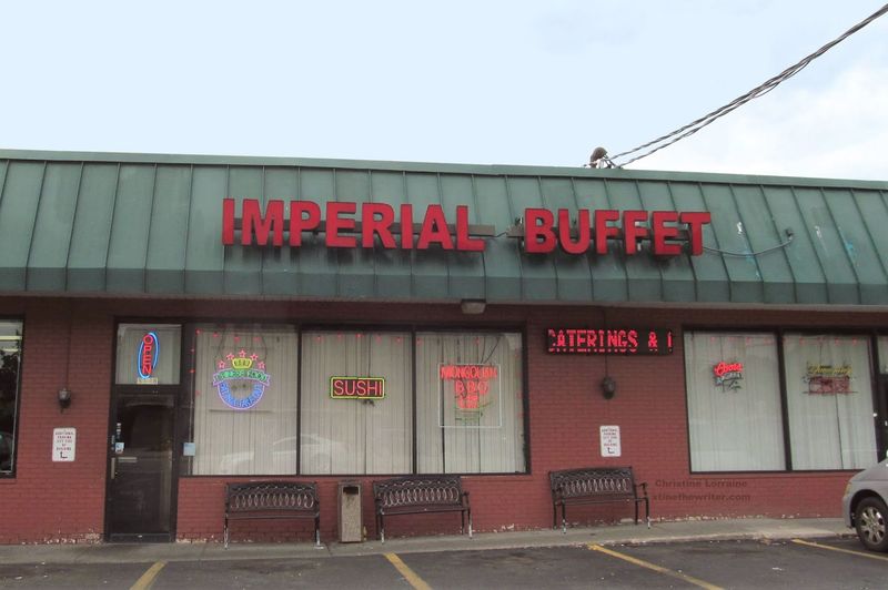 Open Seven Days A Week From 11 AM To 9:30 PM