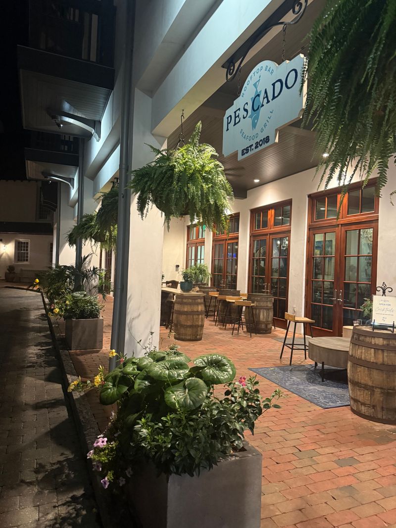 Arrival With Island Edges