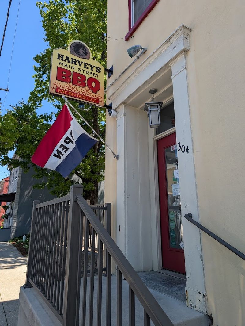 304 E Main Street Is Easier To Find Than You Think