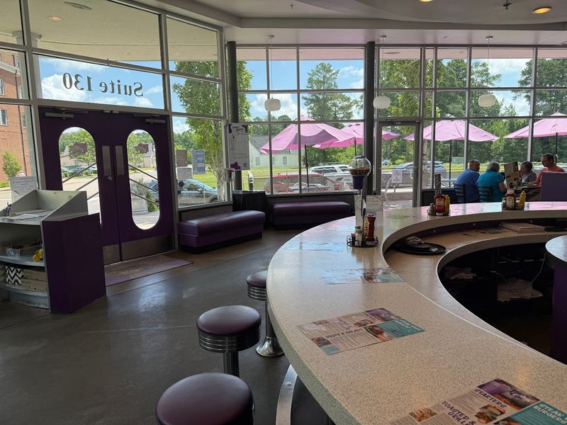 The Purple Cow Restaurant, Conway