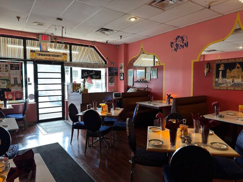 A Dining Room That Stays Packed Night After Night