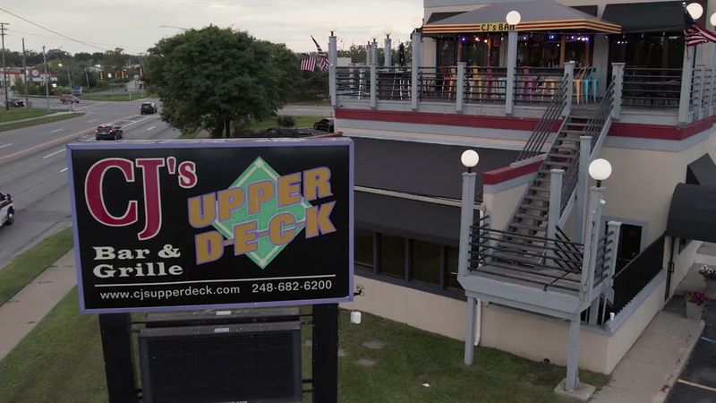 CJ's Upper Deck, Waterford Township