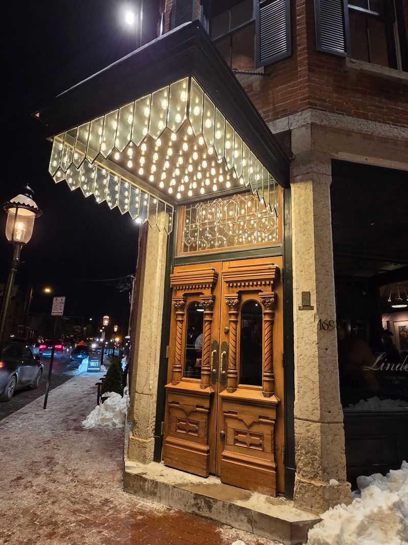 Lindey's – Columbus