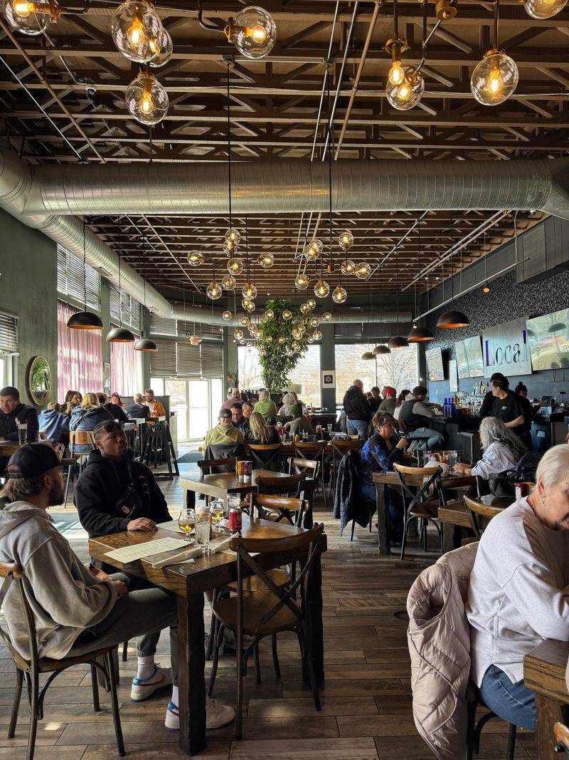 Burger Local – Geneva (577 S 3rd St, Geneva, IL 60134)