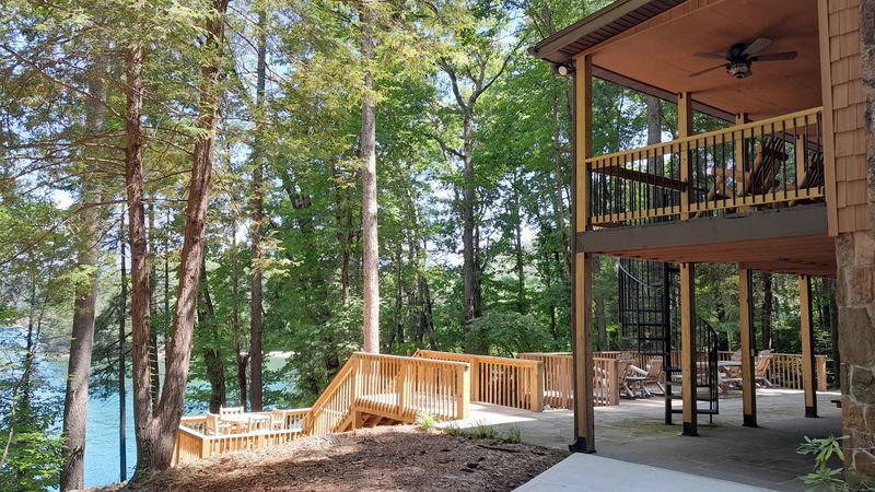 The Rental Cabin Offers a Luxurious Escape