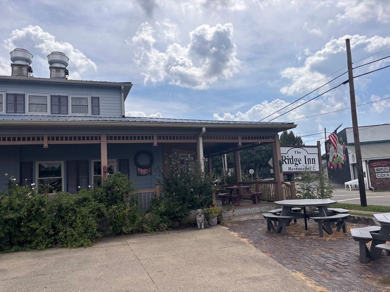 The Ridge Inn Restaurant, Laurelville