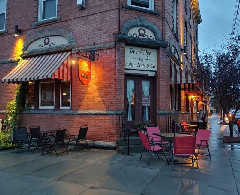 The Ridge Restaurant, Hawley