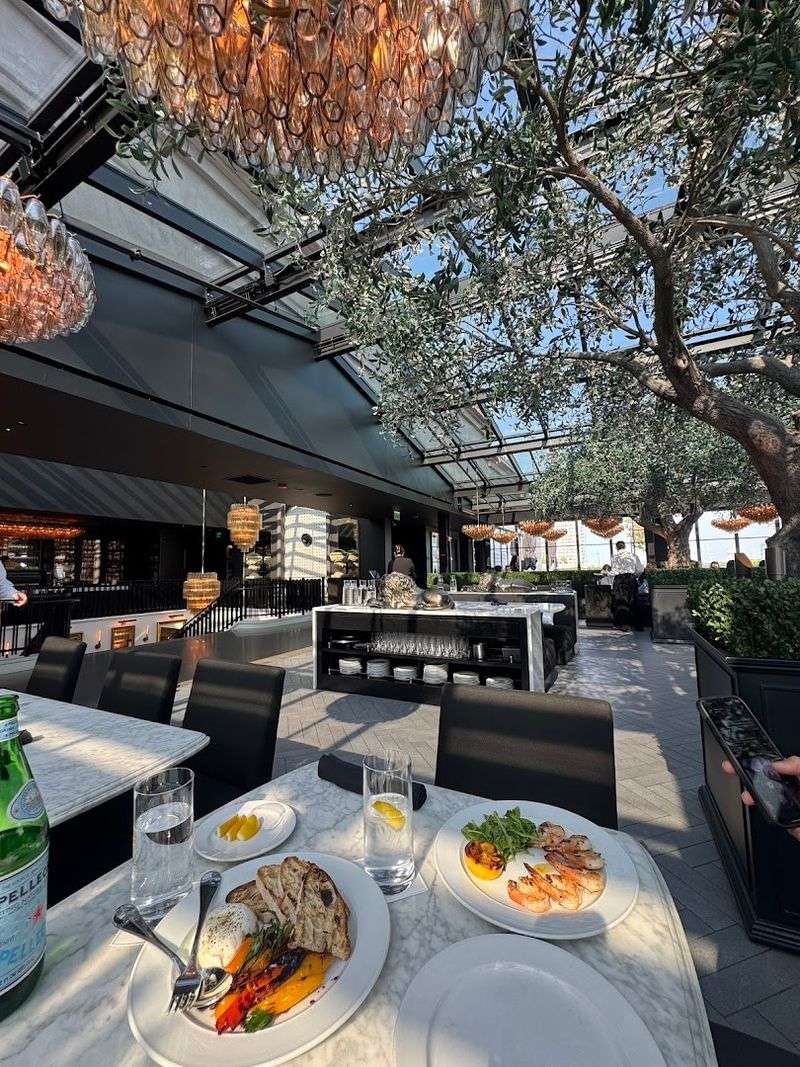 The Rooftop Restaurant At RH Oak Brook