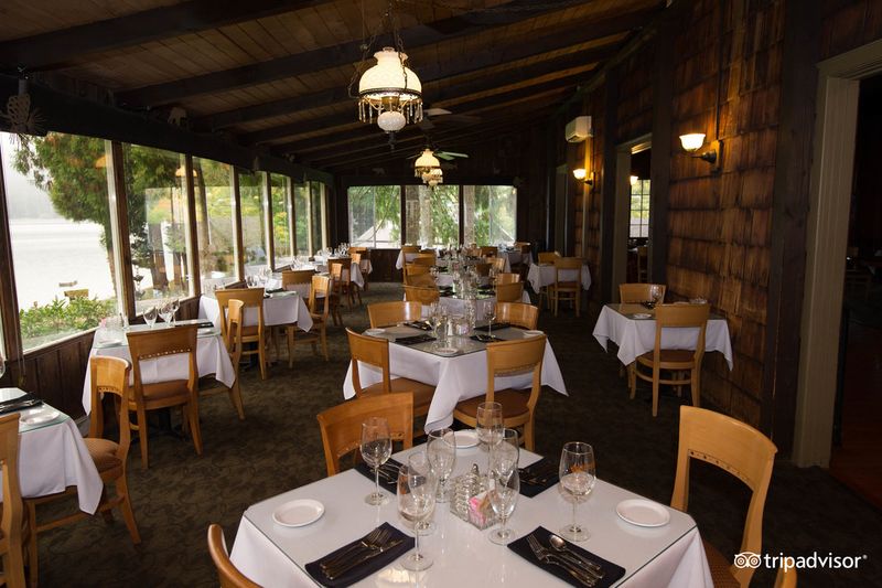 The Roosevelt Dining Room At Lake Quinault Lodge