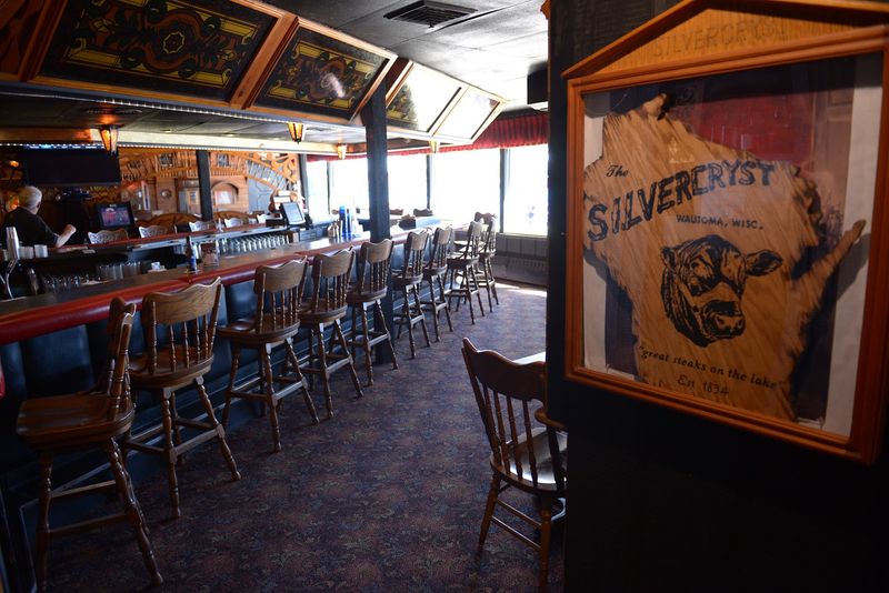 Silvercryst Supper Club And Resort