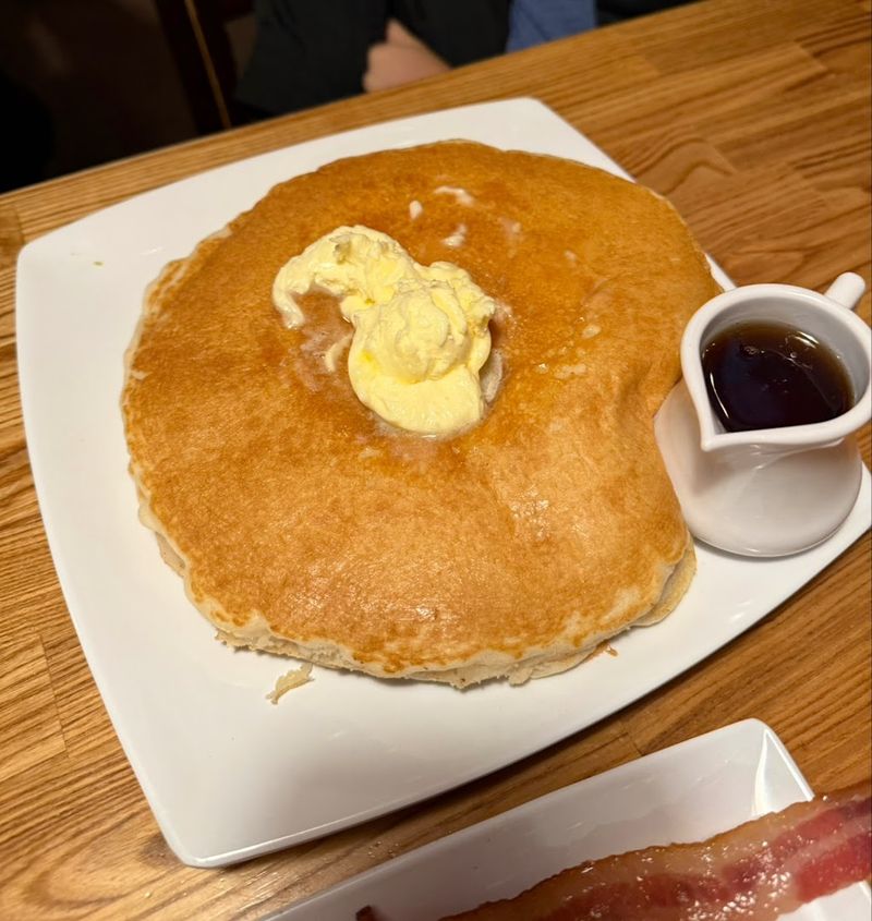 Fluffy Pancakes That Are Basically A Work Of Art