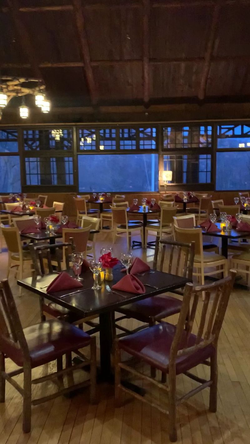 Bear Mountain Inn Holiday Buffet