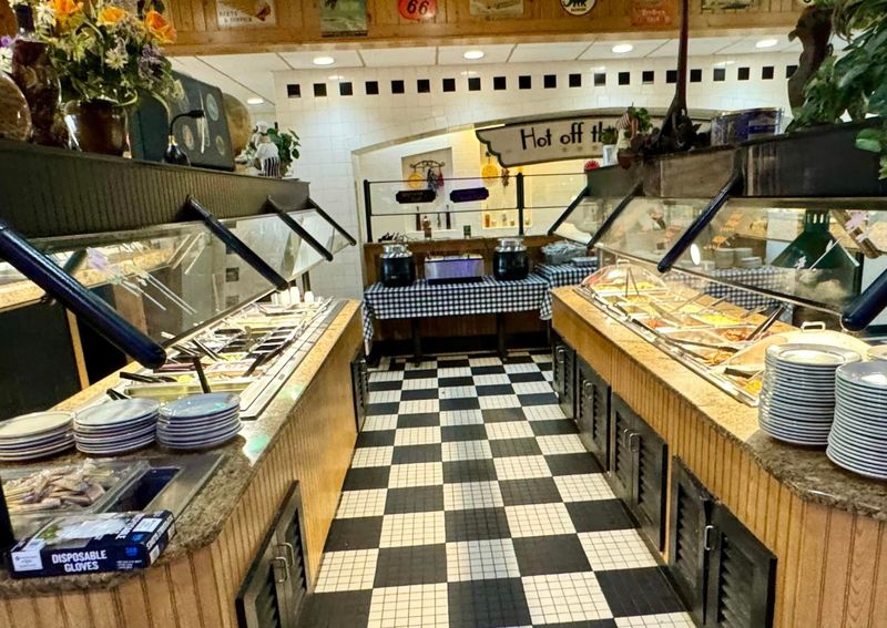 The Salad Bar and Soups Worth a Second Look The Salad Bar and Soups Worth a Second Look