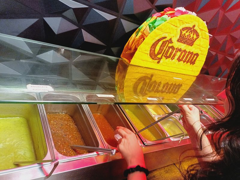 The Salsa Bar Is Where The Real Fun Begins For Low-Carb Diners