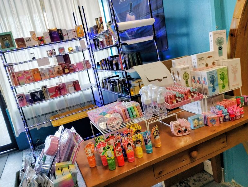 Community Thrift Store, Monroe