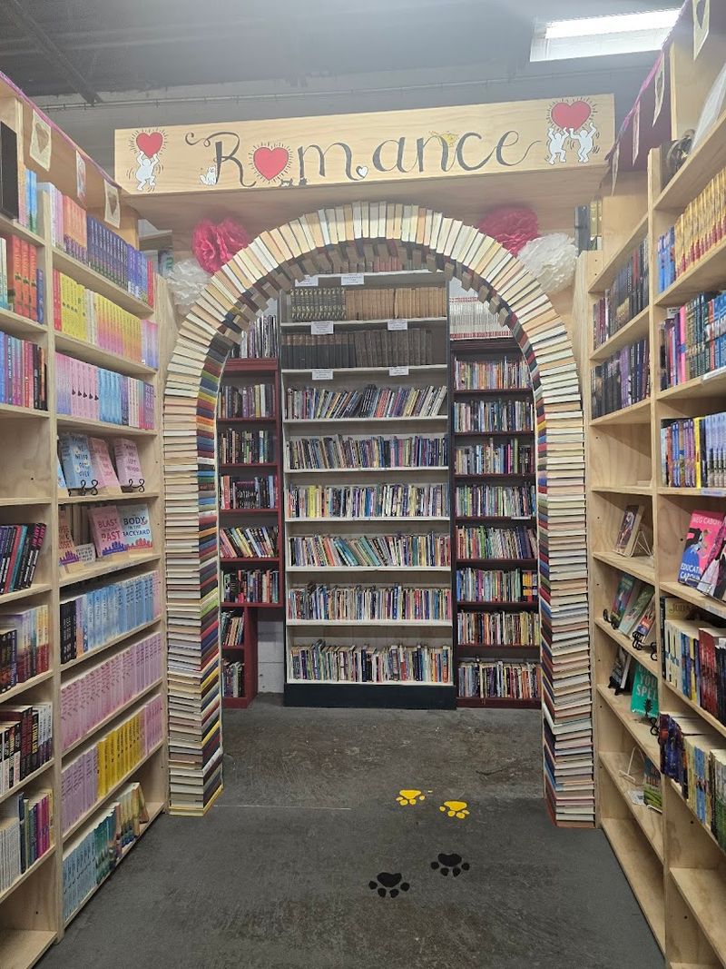 Books Are Organized In A Way That Actually Makes Sense