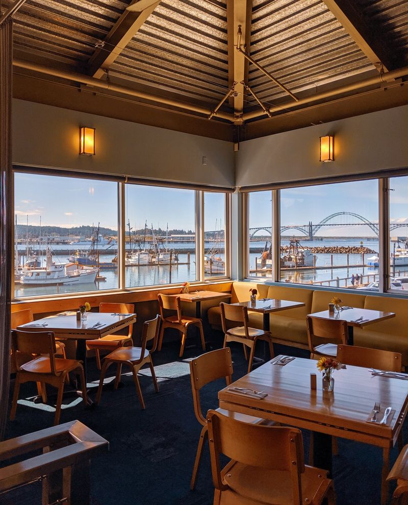 Local Ocean Seafoods (Newport)
