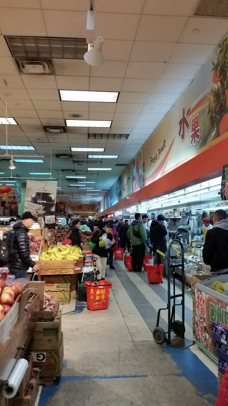 The Seafood And Produce Add Another Reason To Go
