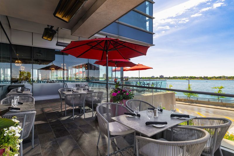 An Upscale Waterfront Tradition