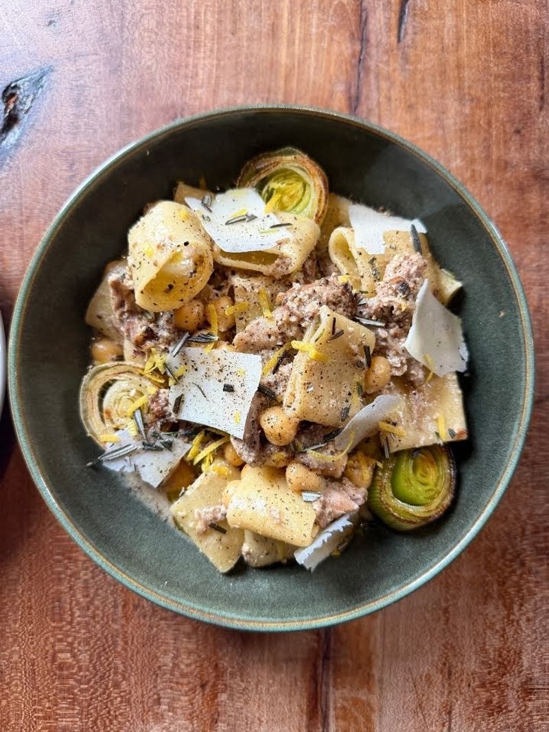 The Seasonal Menu That Keeps Every Visit Feeling Fresh