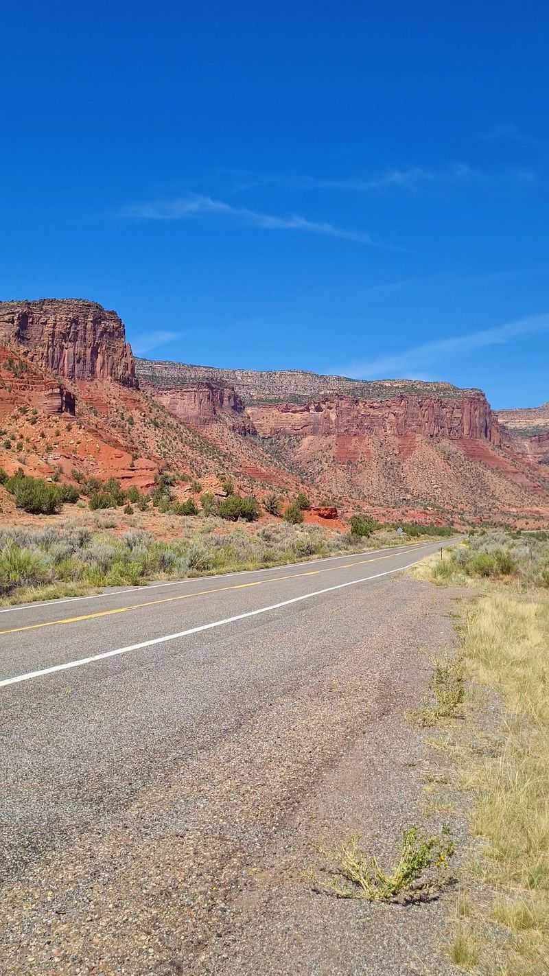 Gateway to Unaweep Canyon Start