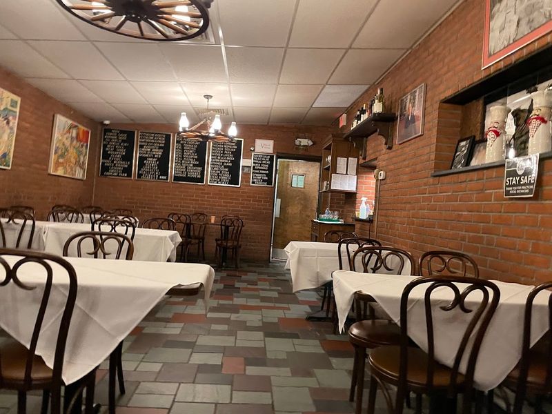 Old-School Atmosphere That Feels Like A Time Capsule