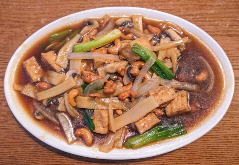 Spice Levels, Customization, and Dietary Flexibility