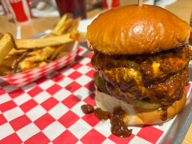 Burgers So Fresh They Are Worth The Wait