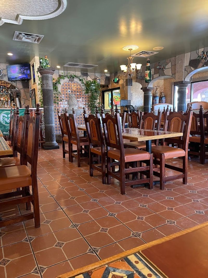The Service And Atmosphere That Keep Visitors Returning The Service And Atmosphere That Keep Visitors Returning