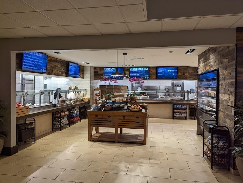 Cafeteria-Style Service Keeps Things Moving Smoothly