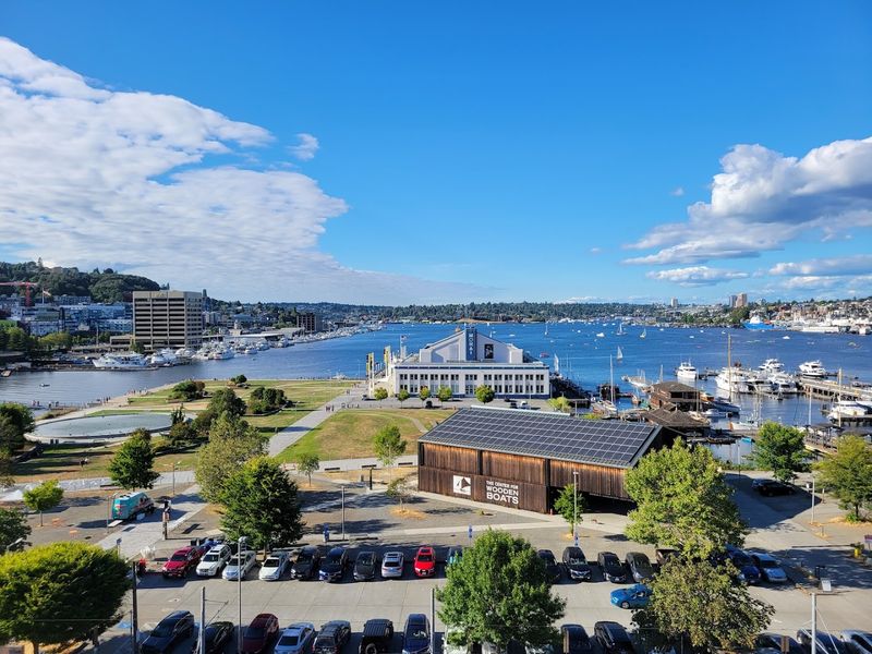 The Setting: Lake Union And The Seattle Skyline