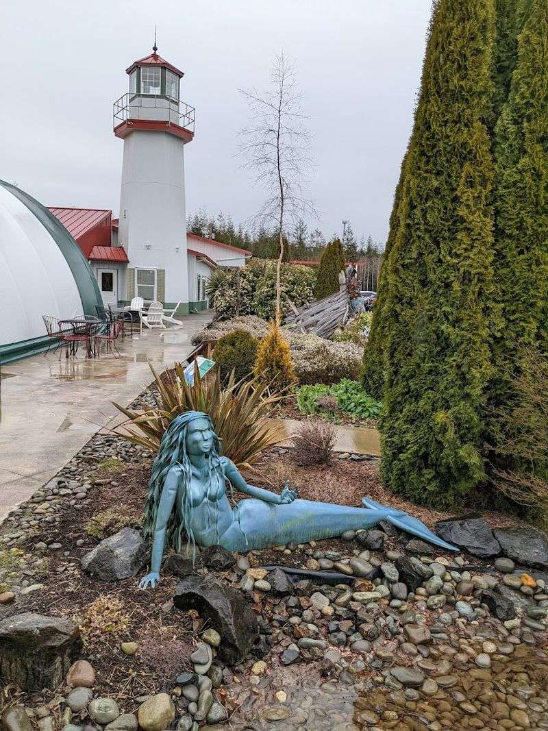The Setting On Highway 105