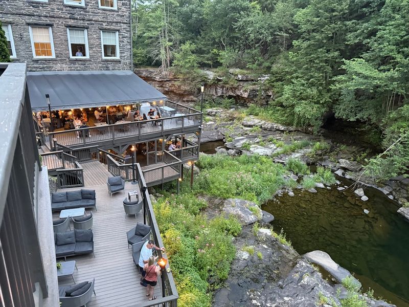 Glass - wine.bar.kitchen, Hawley