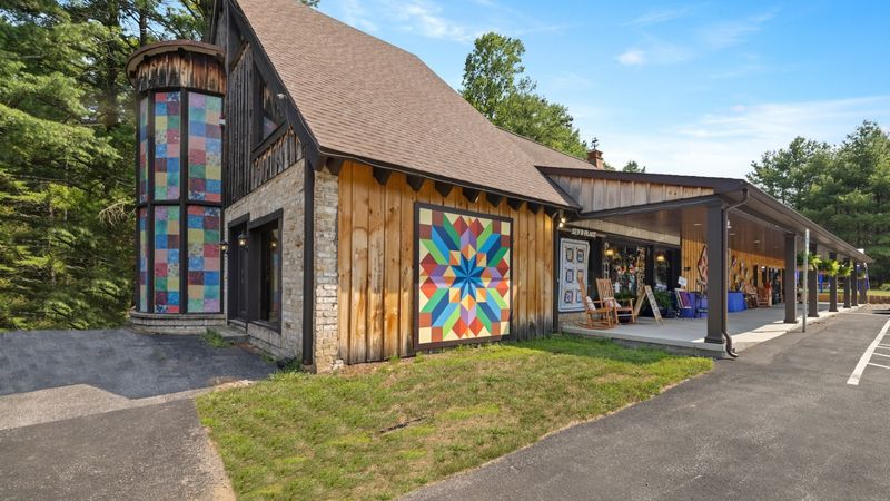 The Sew'n Place, Fayetteville, PA