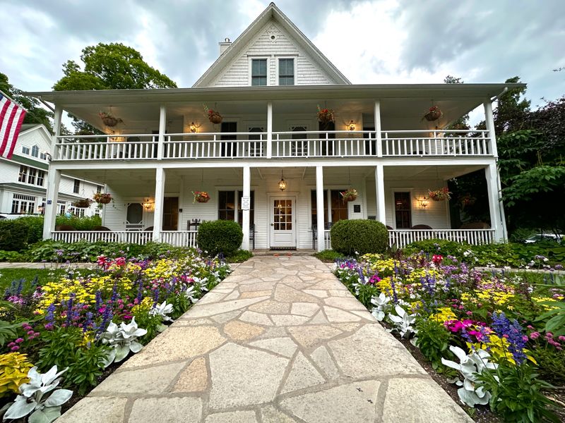 White Gull Inn In Fish Creek