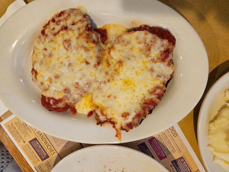 The Signature Dishes That Keep People Coming Back