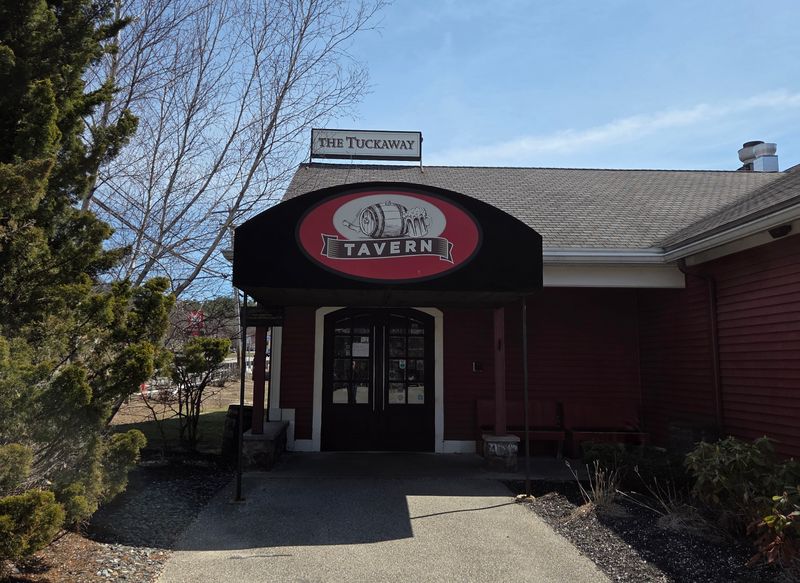 Arrival, Raymond-Style