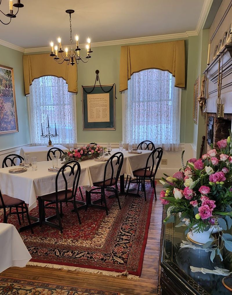 The Six-Table Secret That Makes Ambrose So Irresistible