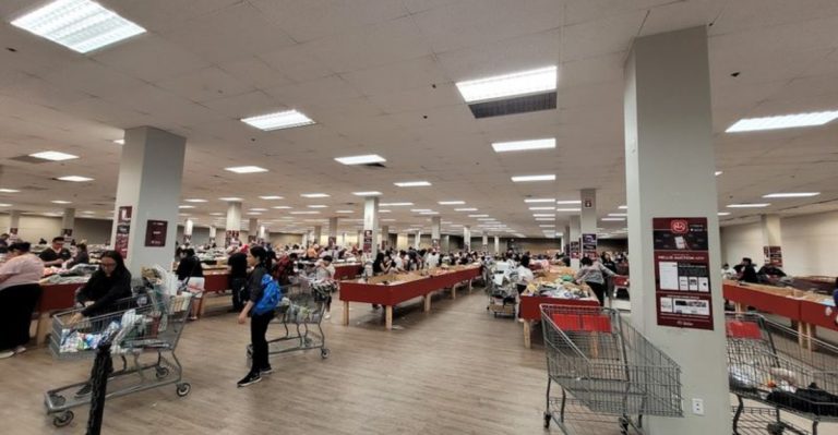 The Size Of This Nevada Bin Store Will Blow Your Mind