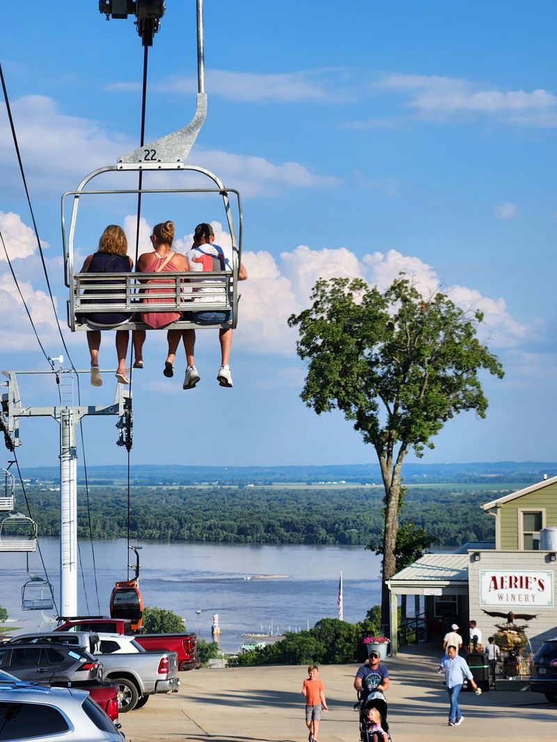 The Sky Lift That Delivers You to Your Table