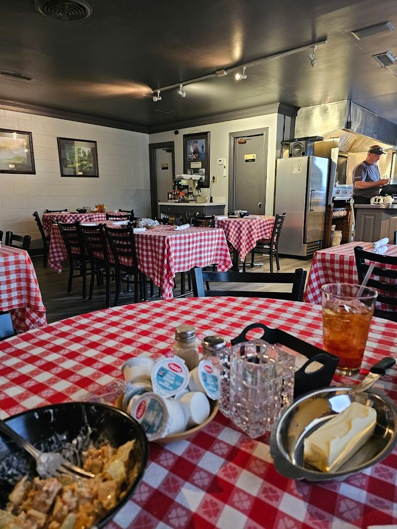 Why The Ambiance Matches The Food Energy