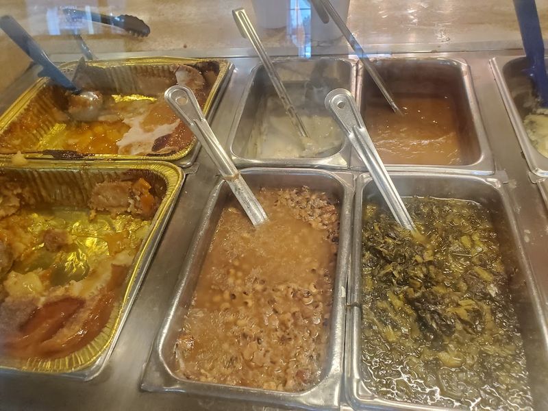 A Fryer Turning Out Irresistible Bites For Decades