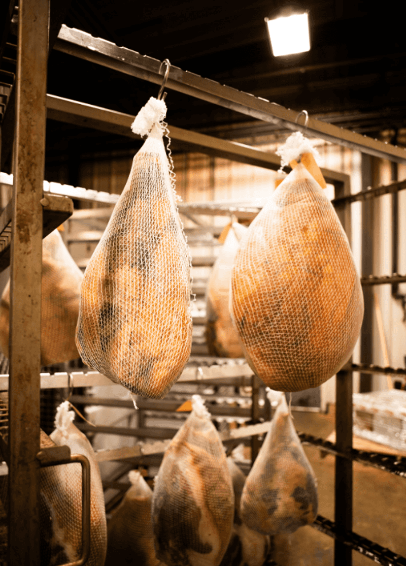 The Smoked Hams And Turkeys Worth Planning A Trip For