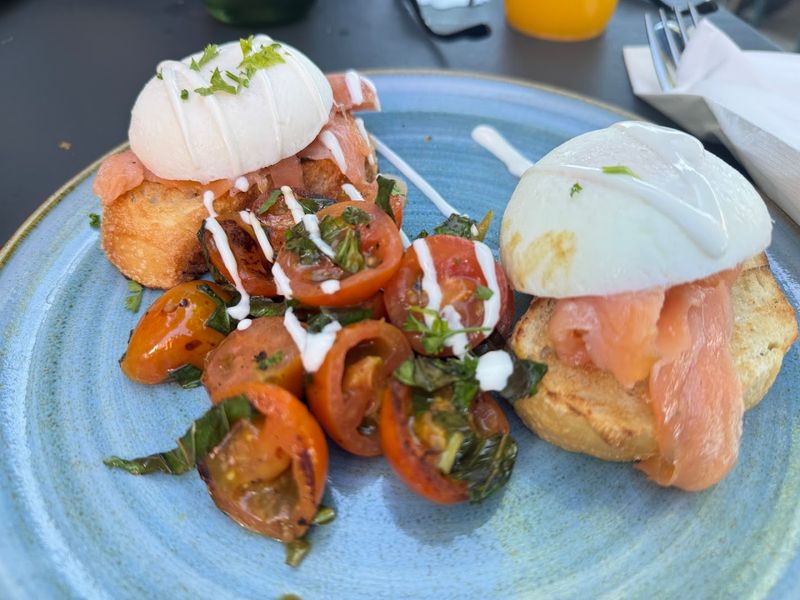 The Smoked Salmon Bagel That Earns Its Reputation