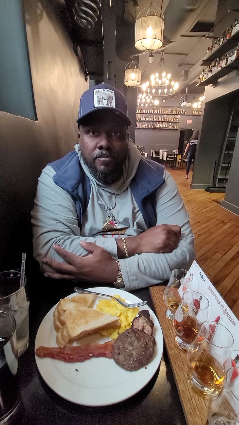 Why Louisville Craves This Iconic Eatery