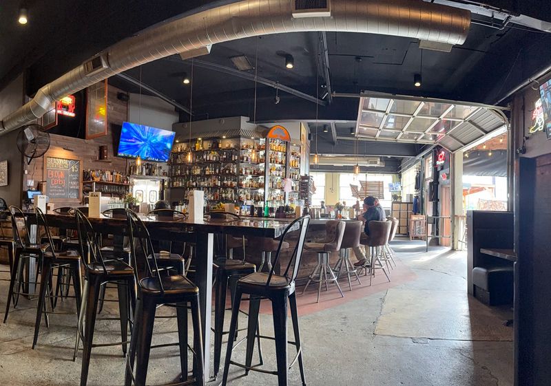 The Smokin' Oak Barbeque Restaurant, Bar & Catering