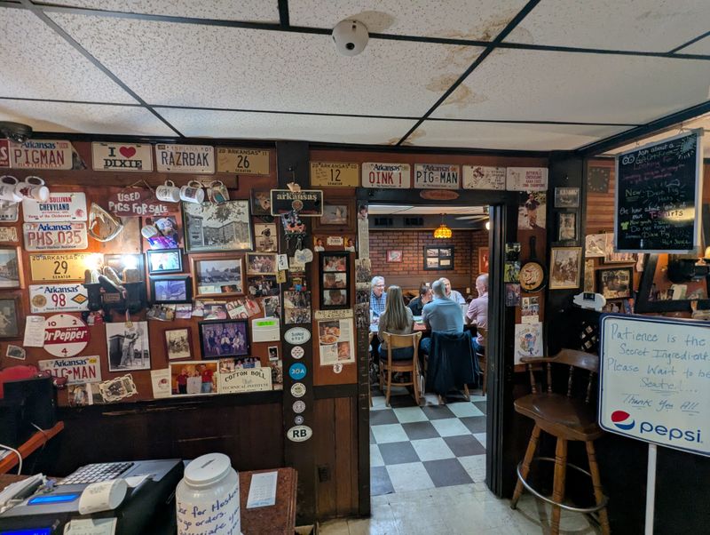 Southern Comfort In A Small, Cozy Spot