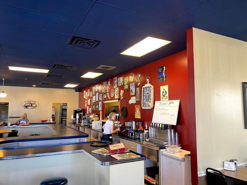 Silvermoon Soda Grill, Perrysburg